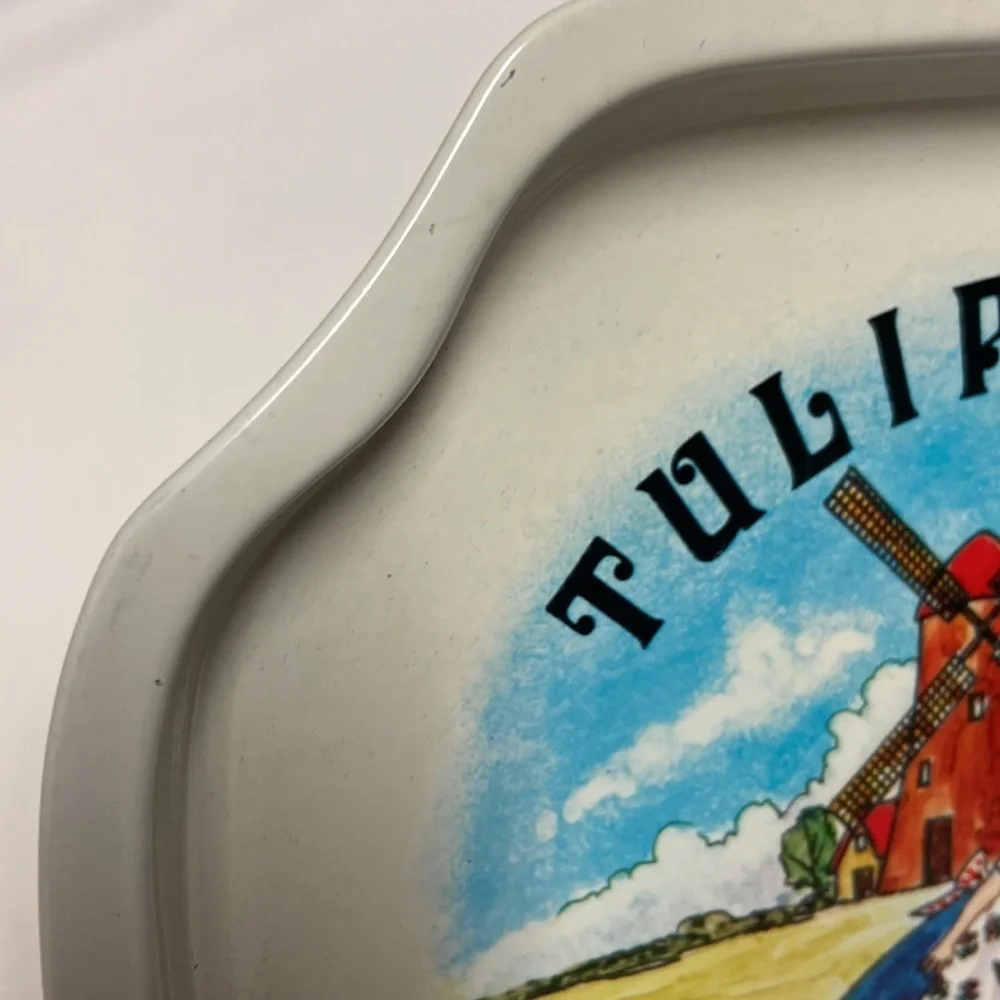 Vintage Dutch TULIP TIME Tin Tray boy kissing‎ girl on farm Multi-Color 7.5 x 6